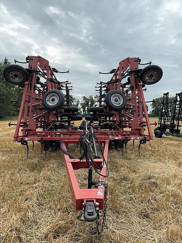 Image of Case IH Tigermate 200 equipment image 4