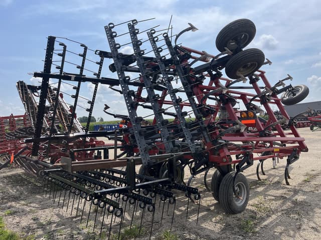 Image of Case IH Tigermate 200 equipment image 3