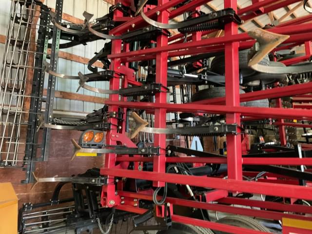 Image of Case IH Tigermate 200 equipment image 3