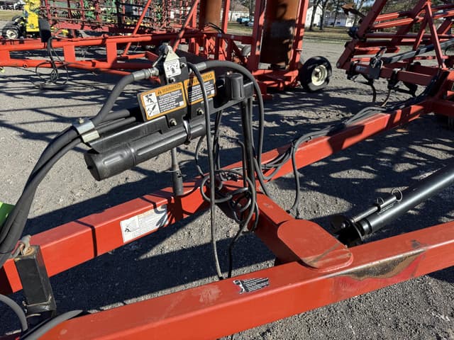 Image of Case IH Tigermate 200 equipment image 2