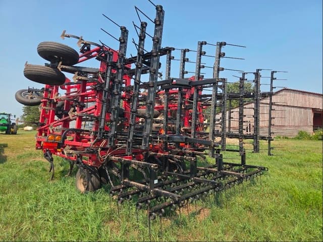 Image of Case IH Tigermate 200 equipment image 3