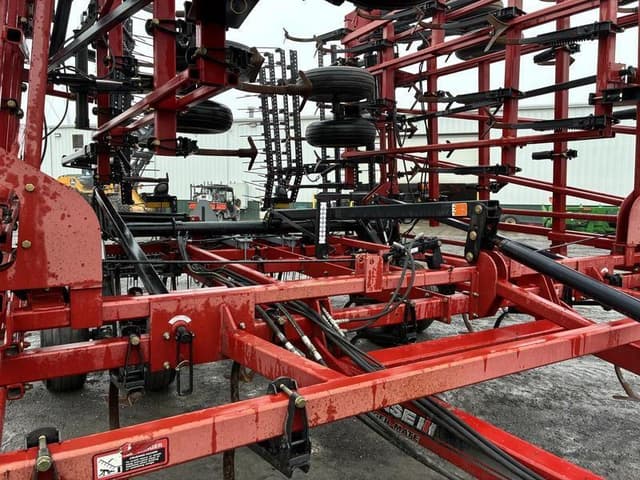 Image of Case IH Tigermate 200 equipment image 3