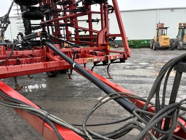 Image of Case IH Tigermate 200 equipment image 2