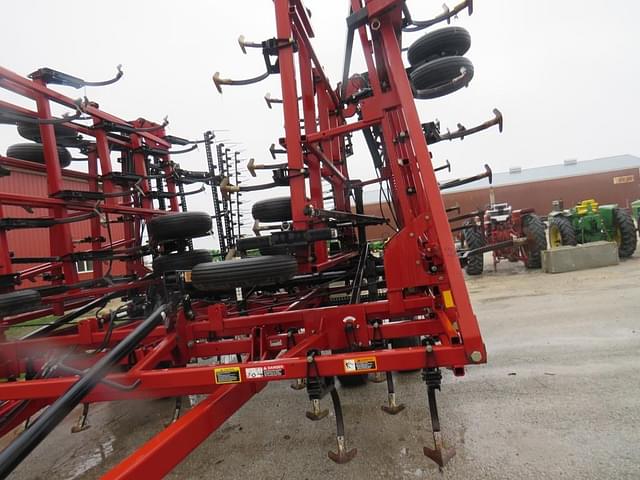 Image of Case IH Tigermate 200 equipment image 2