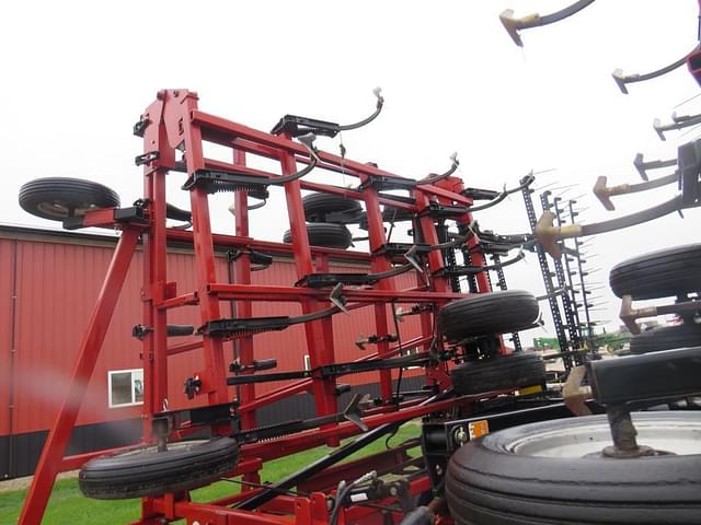 Image of Case IH Tigermate 200 equipment image 4
