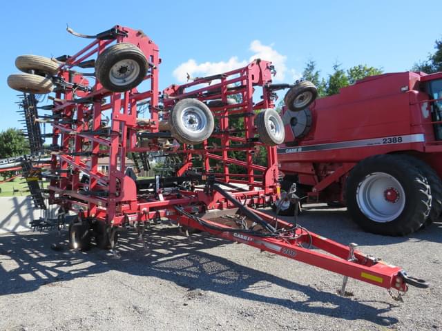 Image of Case IH Tigermate 200 equipment image 2