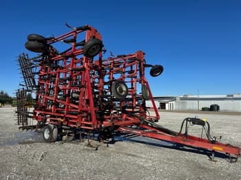 Case IH 200 Equipment Image0