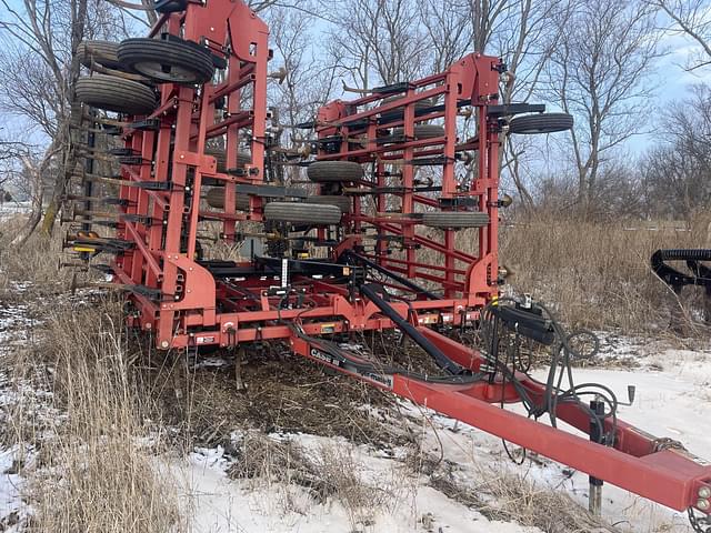 Image of Case IH Tigermate II equipment image 4