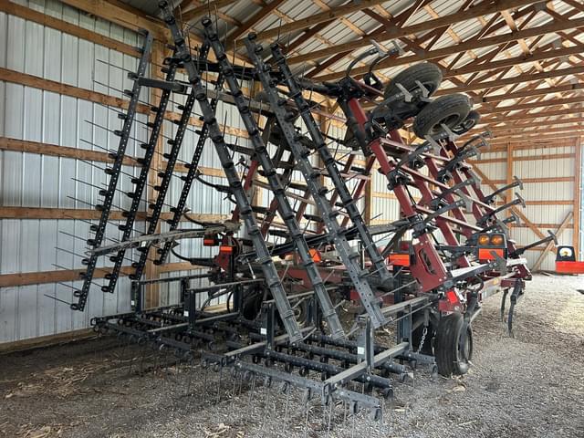 Image of Case IH Tigermate II equipment image 4