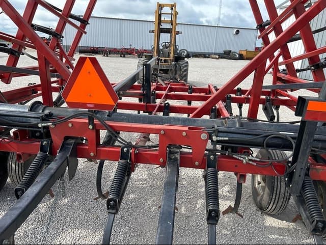 Image of Case IH Tigermate II equipment image 2