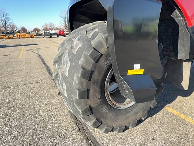 Image of Case IH Titan 3520 equipment image 2