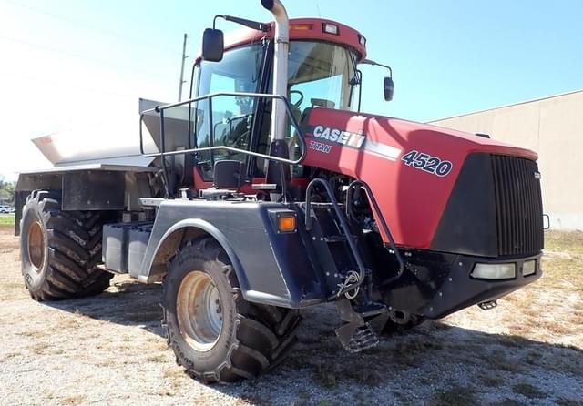 Image of Case IH Titan 4520 equipment image 4