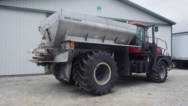 Image of Case IH Titan 4530 equipment image 3