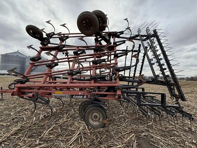 Image of Case IH TM14 equipment image 3