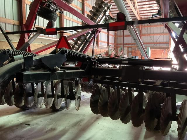 Image of Case IH 330 Turbo Till equipment image 4