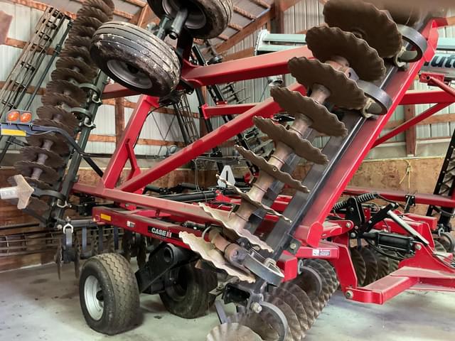 Image of Case IH 330 Turbo Till equipment image 2