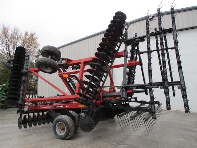 Image of Case IH 330 Turbo Till equipment image 4