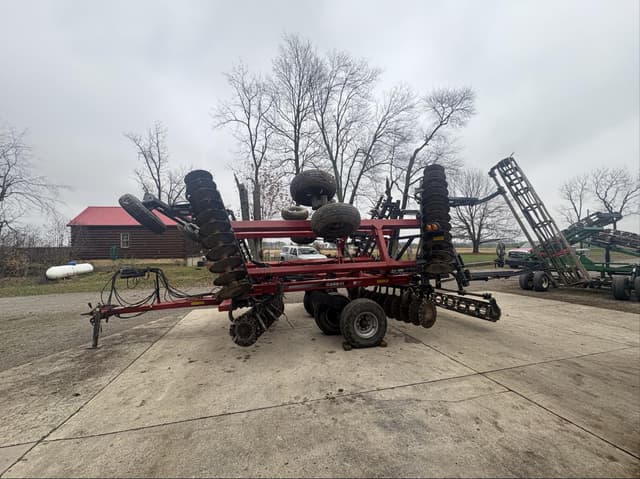 Image of Case IH 330 Turbo Till equipment image 4