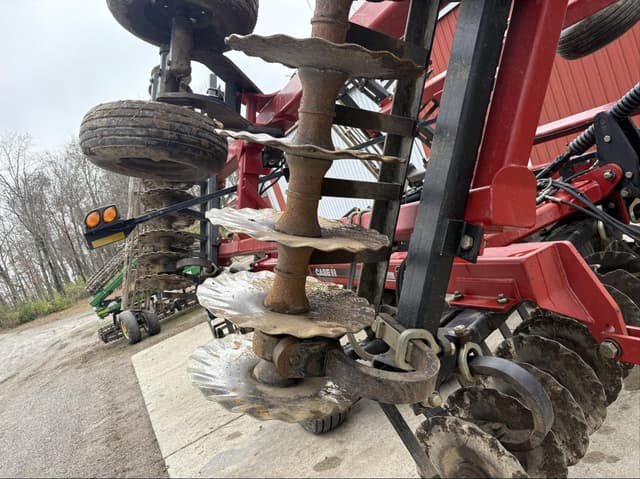 Image of Case IH 330 Turbo Till equipment image 1