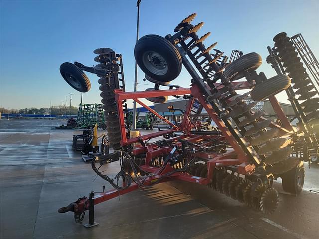 Image of Case IH 330 Turbo Till equipment image 3