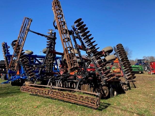 Image of Case IH 330 Turbo Till equipment image 2