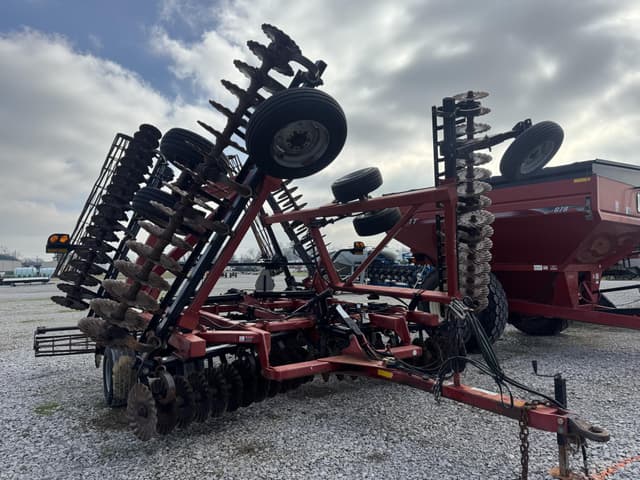 Image of Case IH 330 Turbo Till equipment image 2