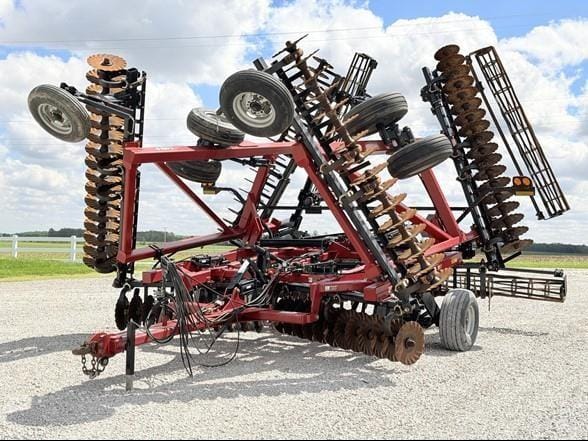 Case IH True Tandem 330 Turbo Equipment Image0