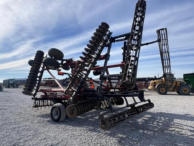 Image of Case IH 330 equipment image 3