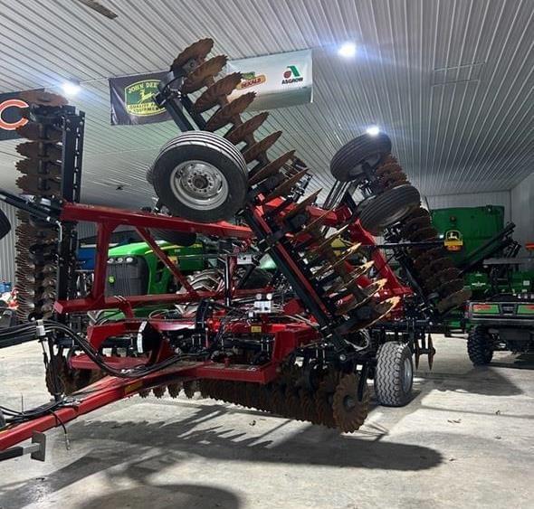 Image of Case IH Barracuda 335 Image 1
