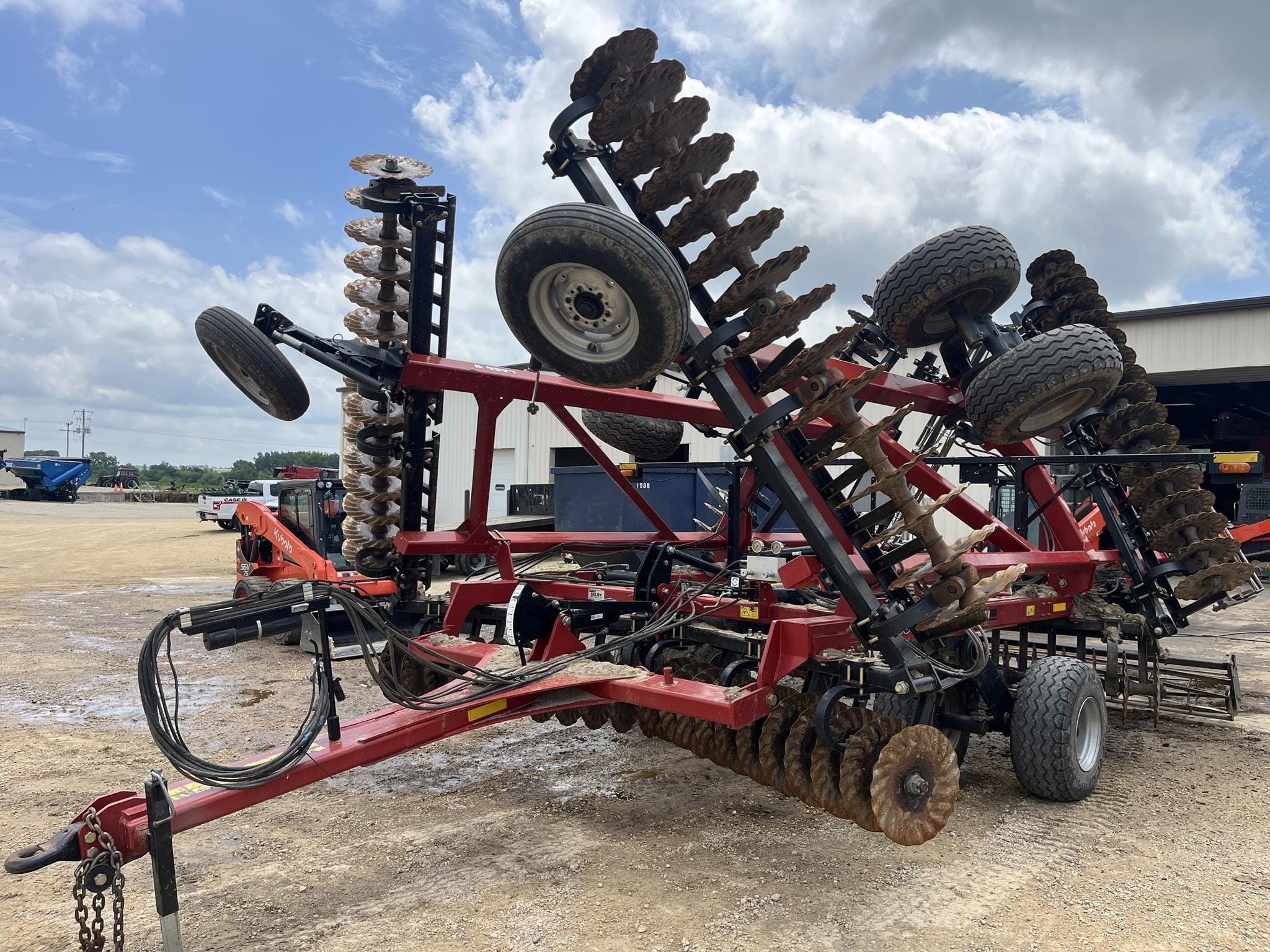 Case IH 335VT Equipment Image0