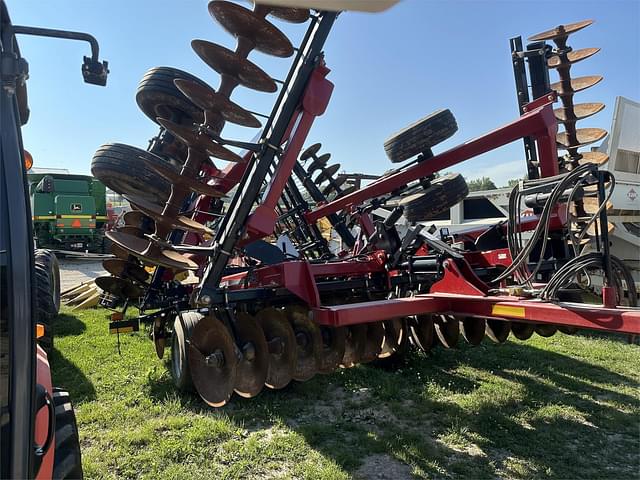 Image of Case IH 340 equipment image 3