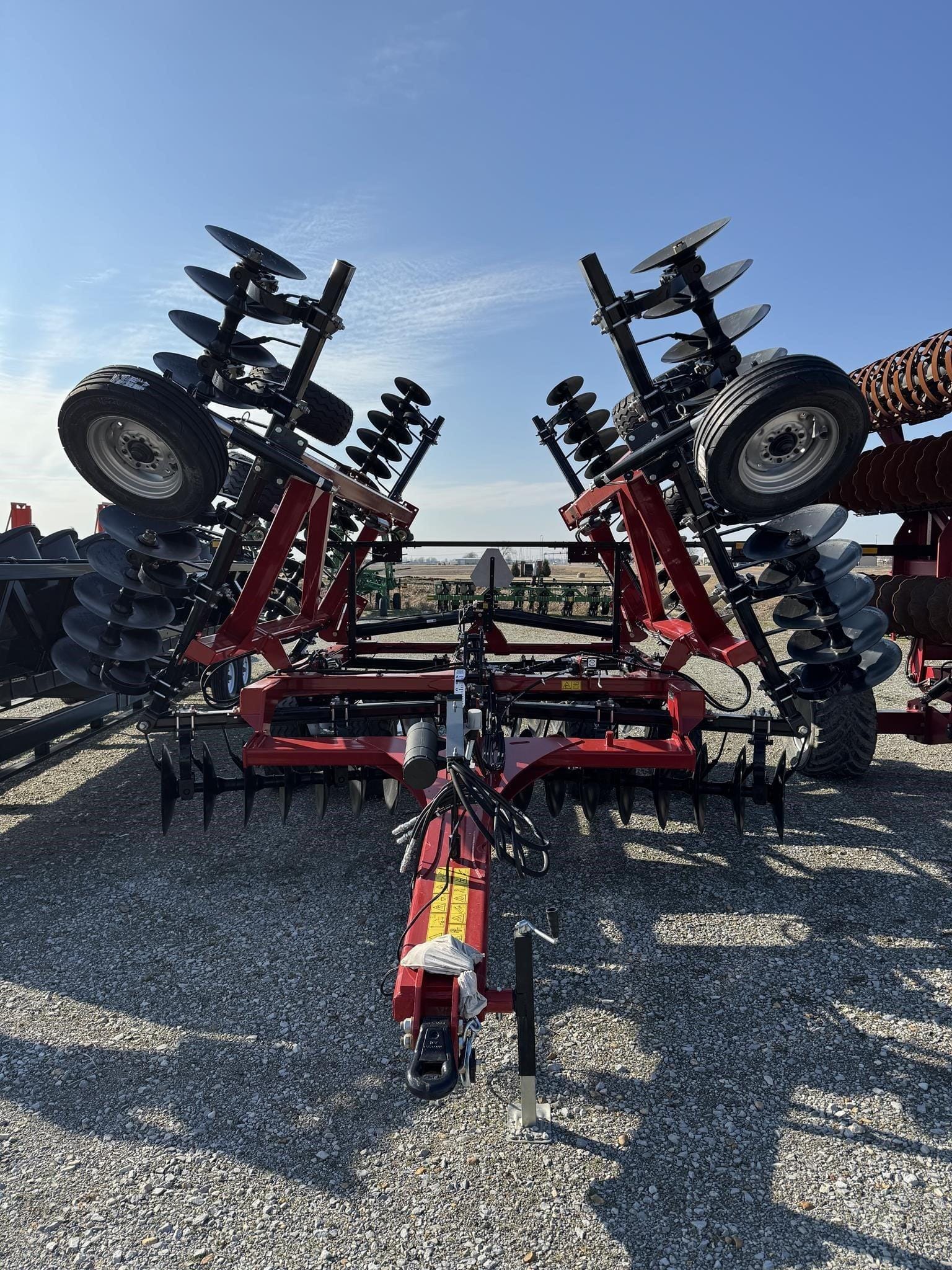 Case IH True Tandem 345 Equipment Image0