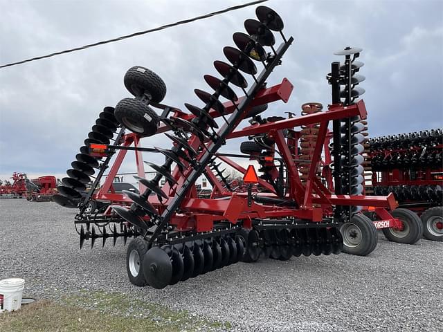 Image of Case IH 345 equipment image 3