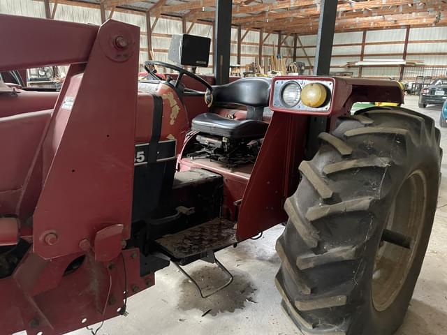 Image of Case IH 585 equipment image 4