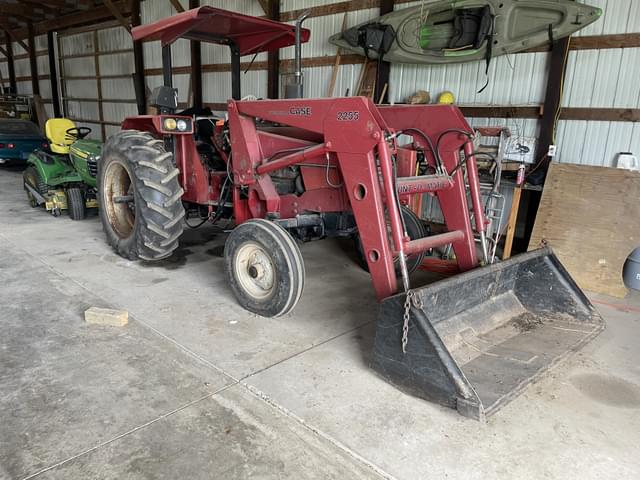 Image of Case IH 585 equipment image 1