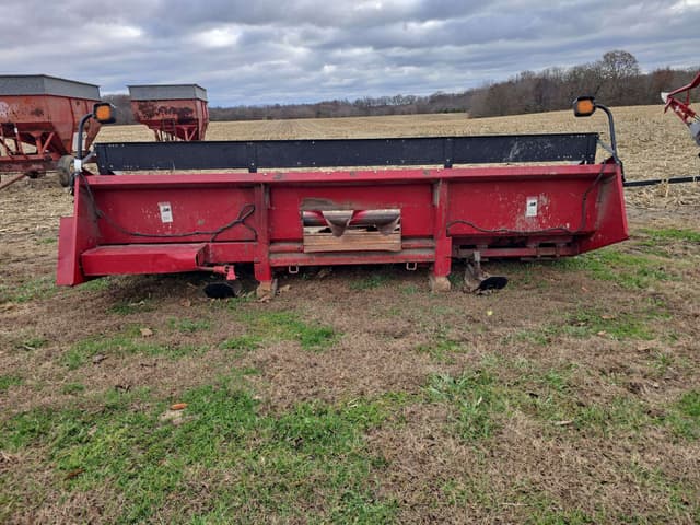 Image of Case IH 1063 equipment image 4
