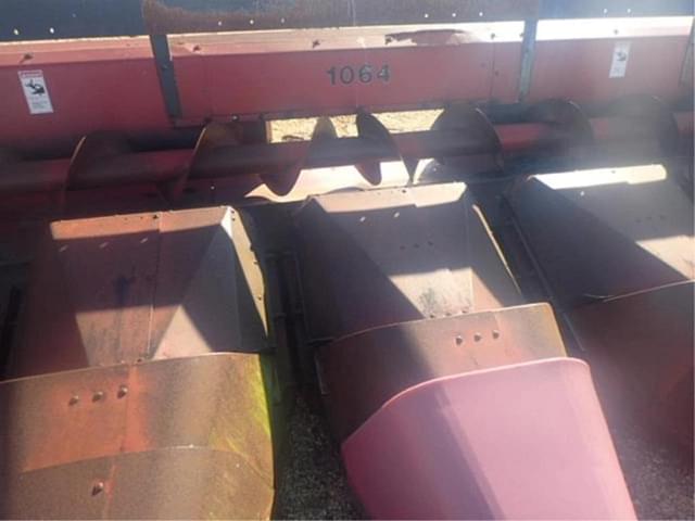Image of Case IH 1064 equipment image 1
