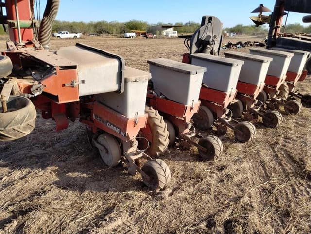 Image of Case IH 1200 equipment image 4