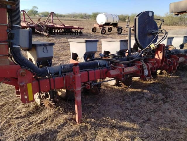 Image of Case IH 1200 equipment image 1