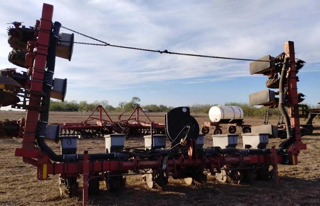 Image of Case IH 1200 Primary image