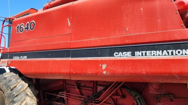Image of Case IH 1640 equipment image 2
