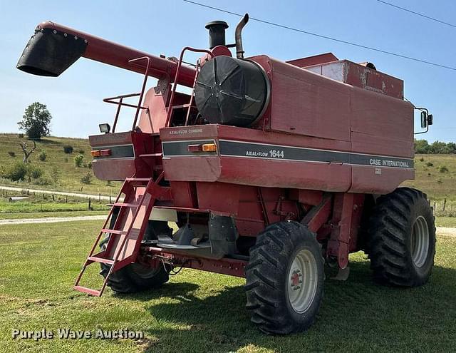 Image of Case IH 1644 equipment image 4