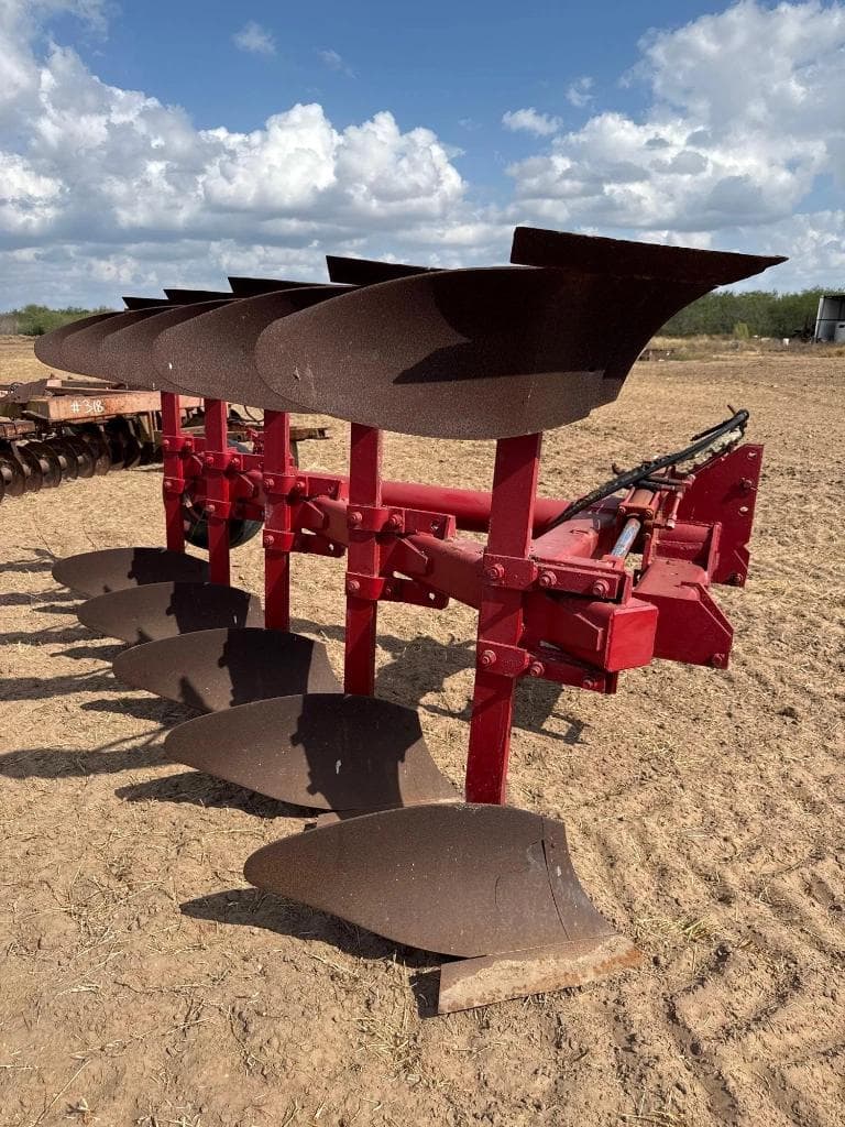 Image of Case IH 165 Primary image