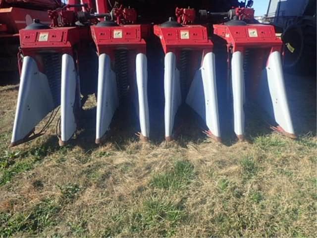 Image of Case IH 2055 equipment image 1