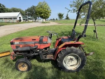 Main image Case IH 235