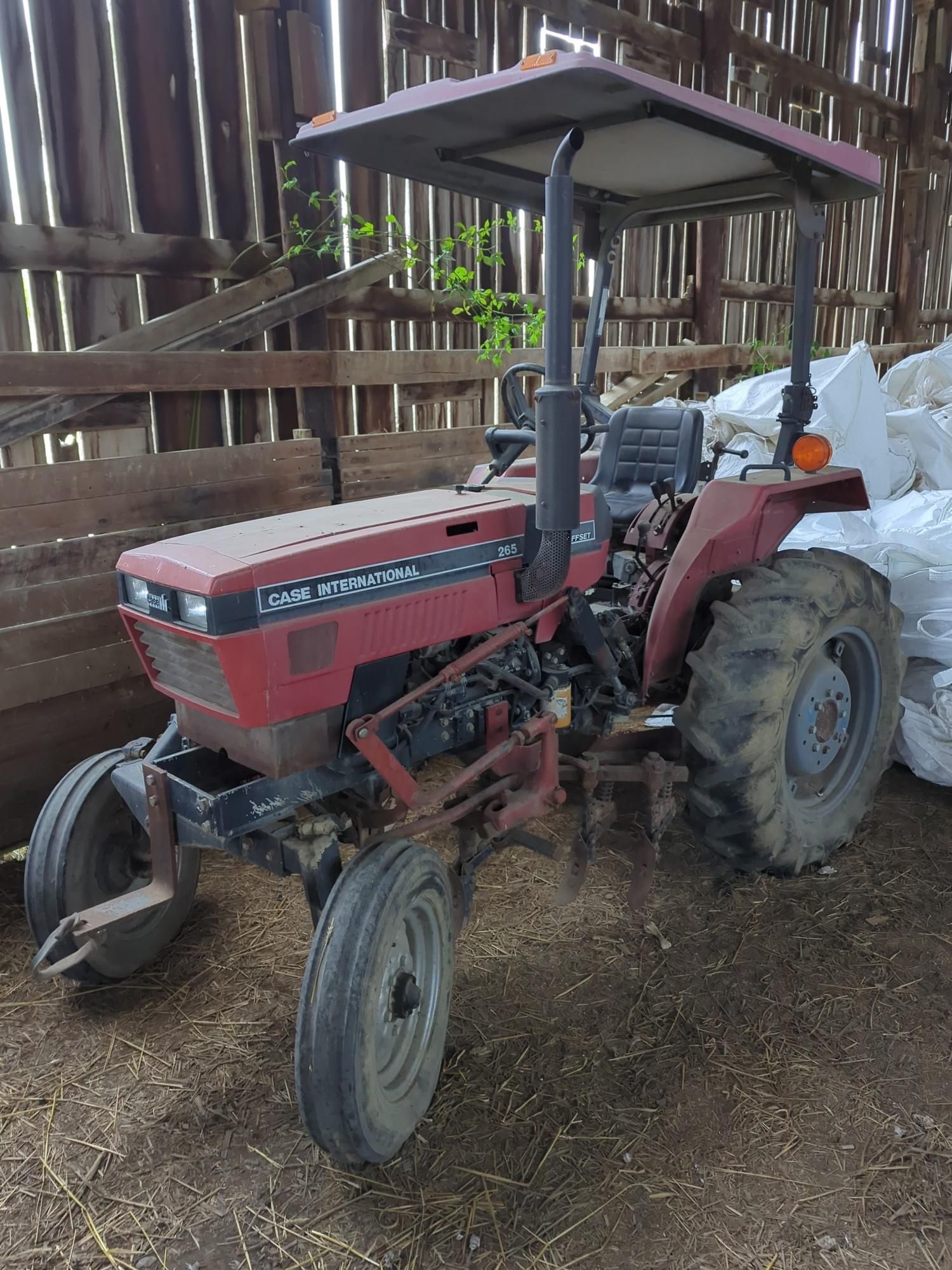 Main image Case IH 265