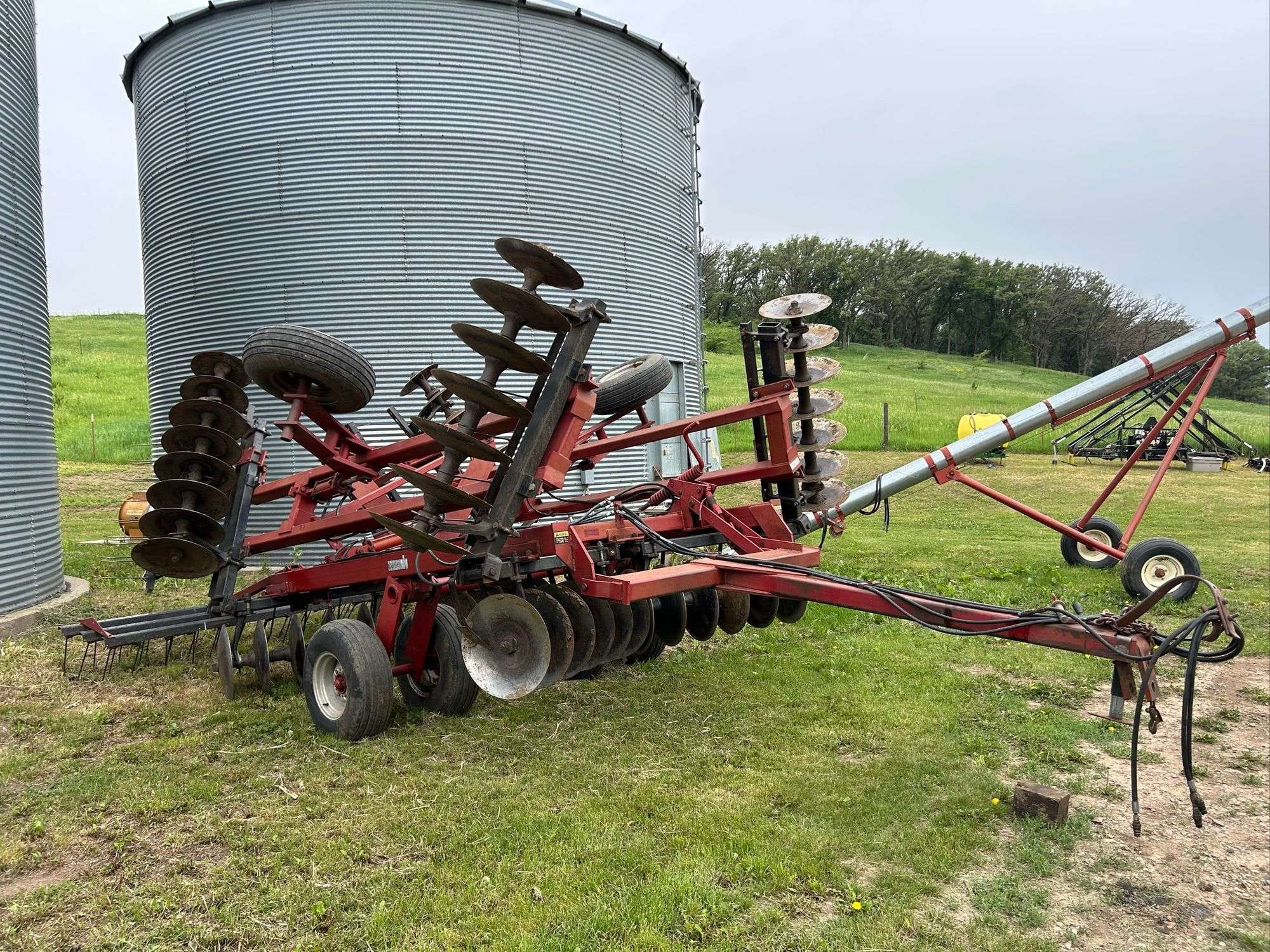 Case IH 496 Equipment Image0