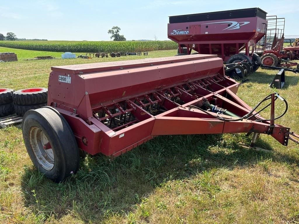 Case IH 5100 Equipment Image0