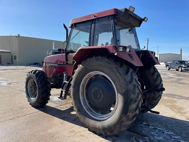 Image of Case IH 5140 equipment image 3