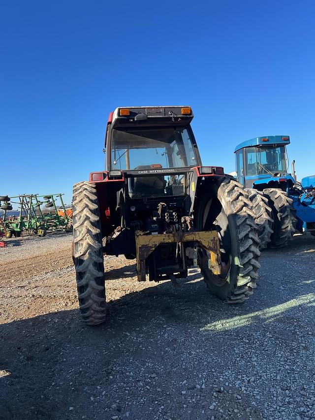 Image of Case IH 5240 equipment image 2